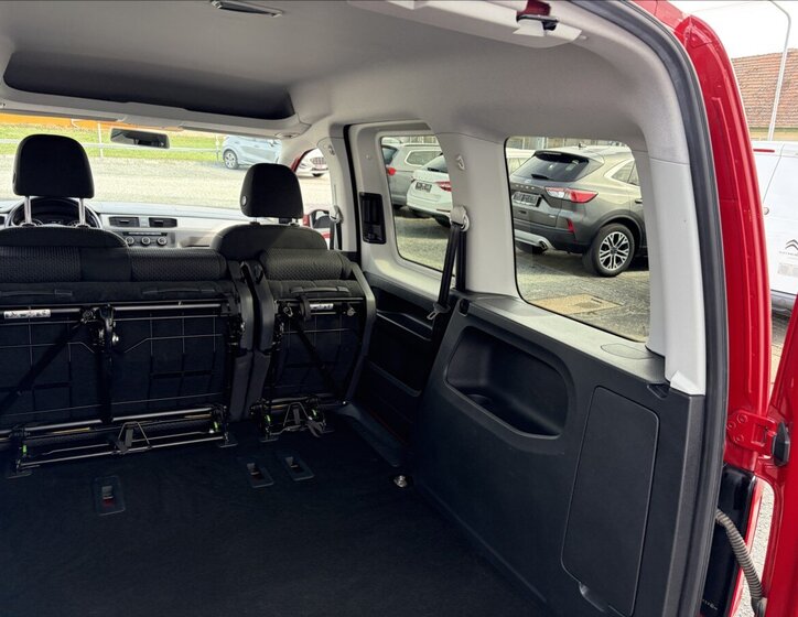 Volkswagen Caddy Kombi 2,0 l 75 kw