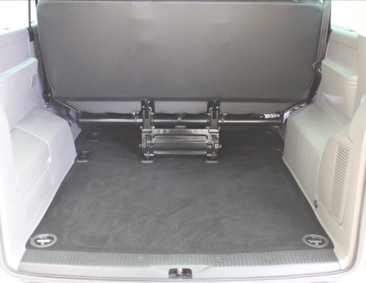 Volkswagen Caravelle Kombi 2,0 l 110 kw