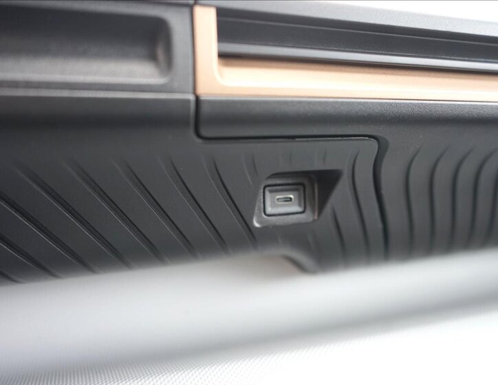 Citroën C3 Aircross SUV / Terénní 1,2 l 74 kw