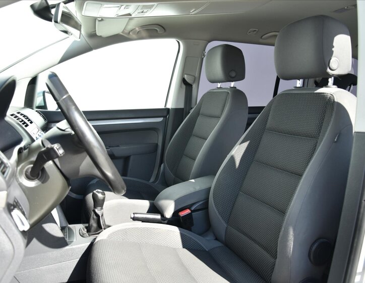 Volkswagen Touran MPV 1,6 l 77 kw