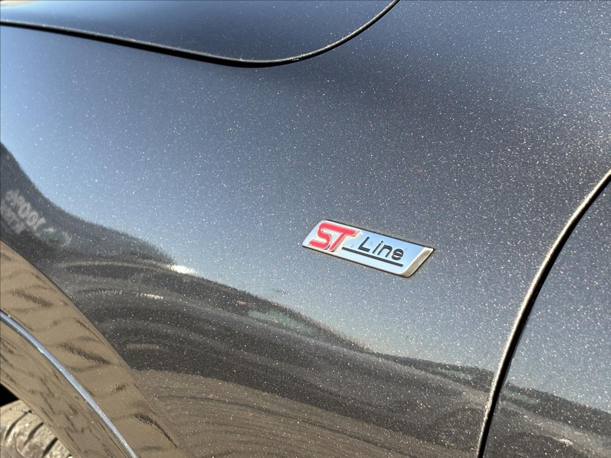 Ford Kuga SUV 2,5 l 140 kw