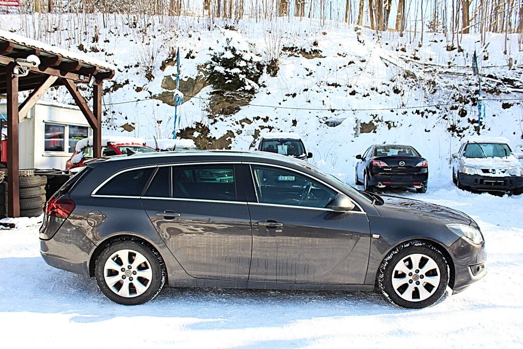 Opel Insignia Kombi 2,0 l 120 kw
