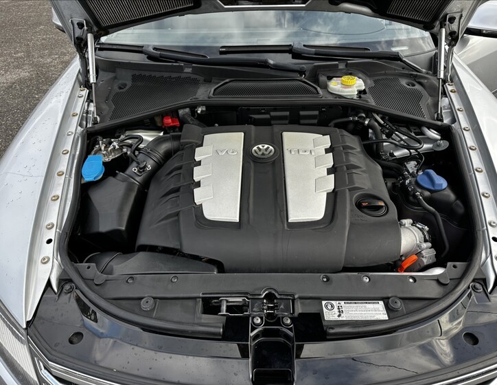 Volkswagen Phaeton 23