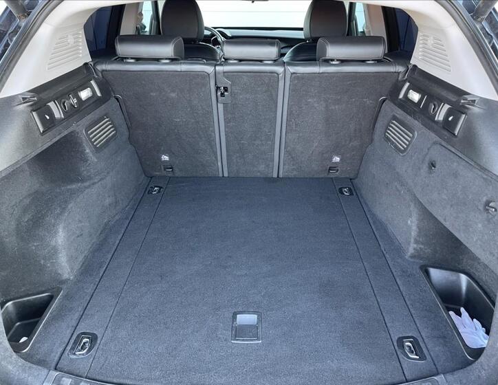 Alfa Romeo Stelvio 23