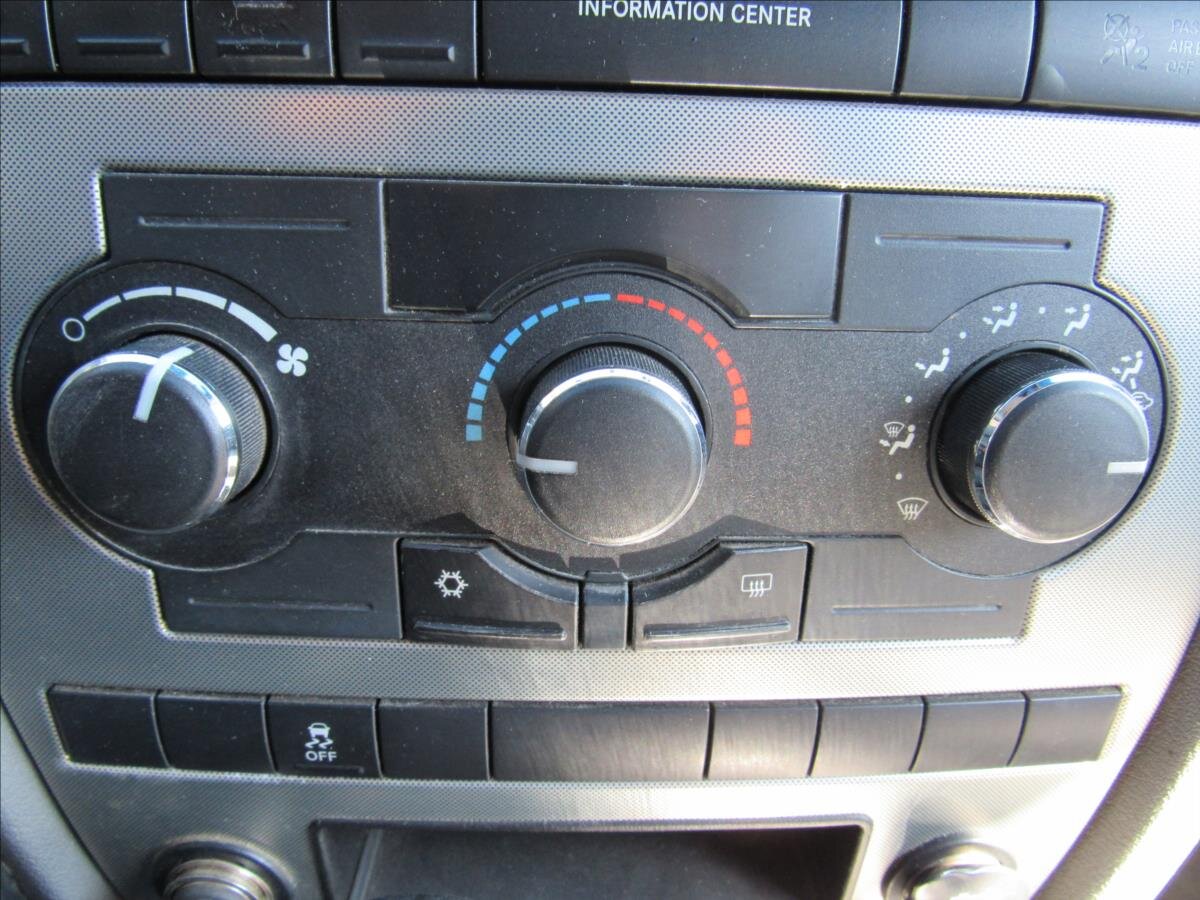 Jeep Grand Cherokee SUV 3,7 l 157 kw