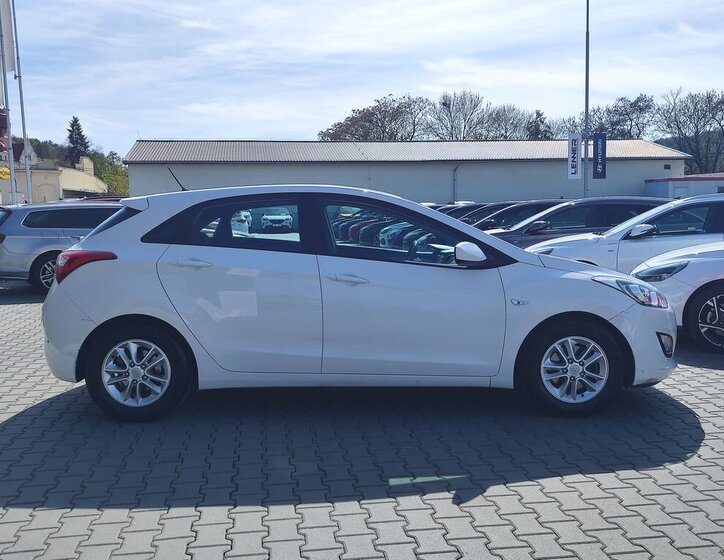 Hyundai i30 Hatchback 1,4 l 73 kw