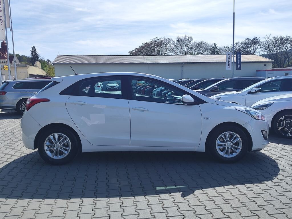 Hyundai i30 Hatchback 1,4 l 73 kw
