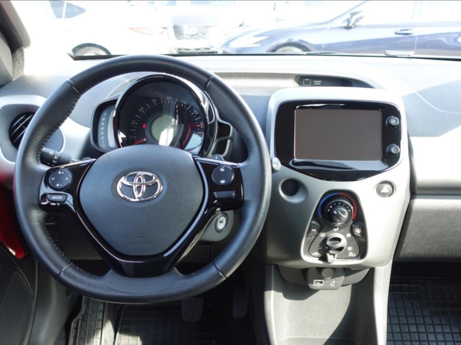 Toyota Aygo 8