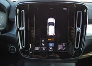 Volvo XC40 SUV / Terénní 1,5 l 95 kw