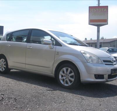 Toyota Corolla Verso 4