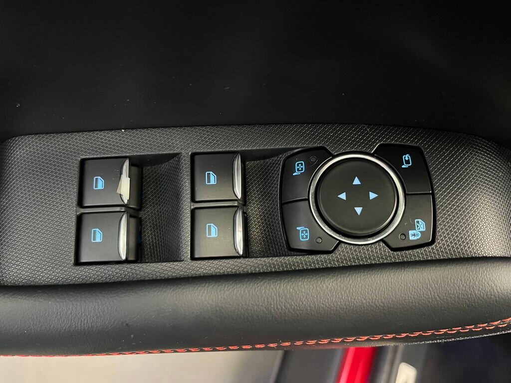 Ford Mustang Mach-E SUV 0,0 198 kw