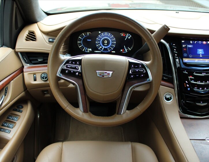 Cadillac Escalade Ostatní 6,2 l 313 kw