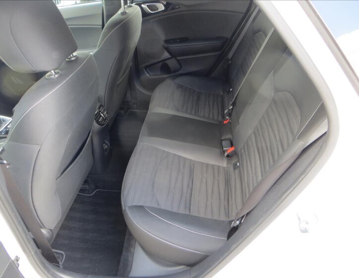 KIA ProCeed Kombi 1,5 l 117 kw