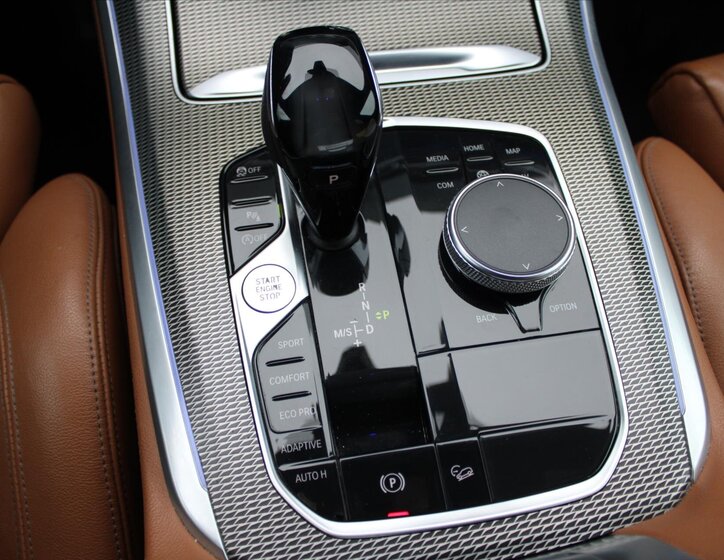 BMW X5 SUV 3,0 l 195 kw