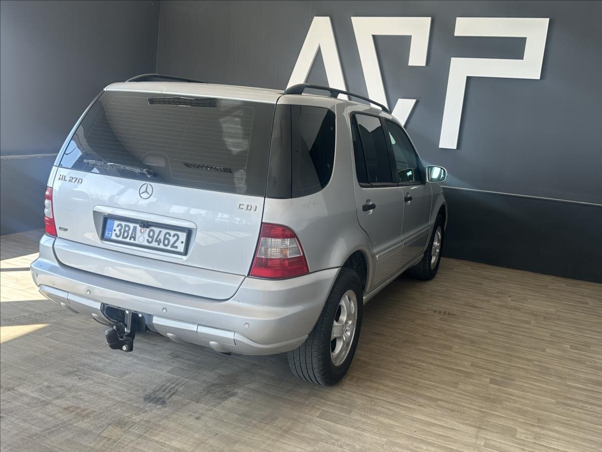 Mercedes-Benz Třídy M SUV / Terénní 2,7 l 120 kw