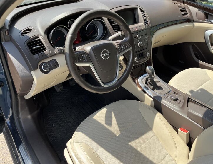 Opel Insignia Kombi 2,0 l 118 kw