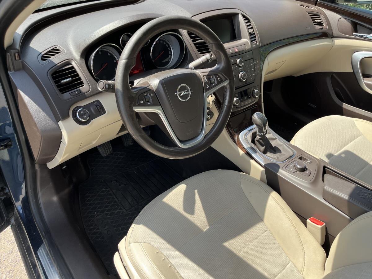 Opel Insignia Kombi 2,0 l 118 kw