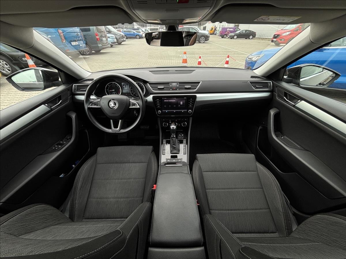 Škoda Superb Sedan / Limuzína 2,0 l 140 kw