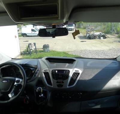 Ford Transit Custom 11