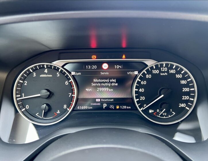 Nissan Qashqai SUV / Terénní 1,3 l 116 kw