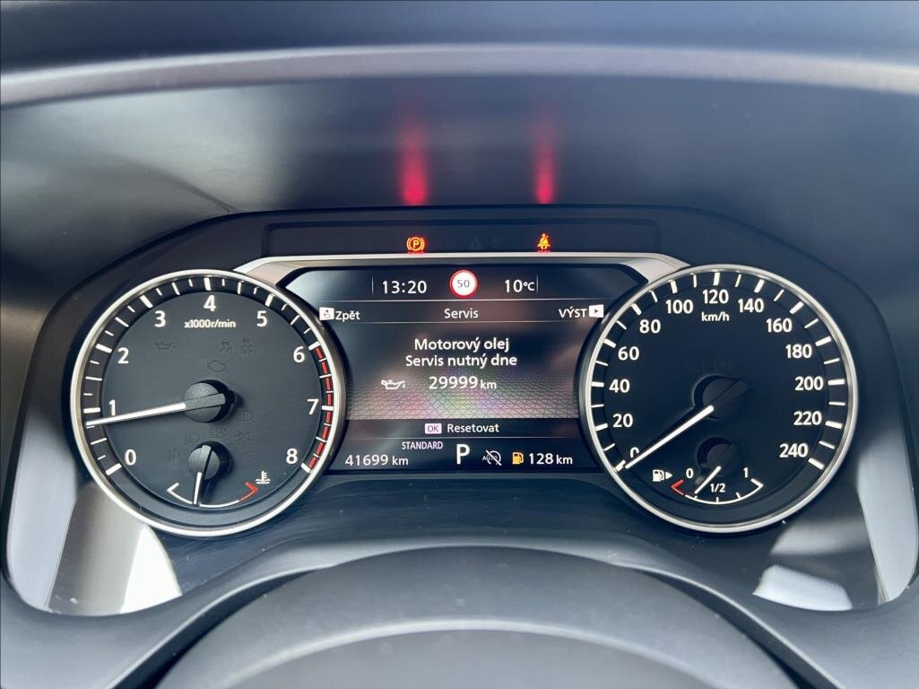 Nissan Qashqai SUV / Terénní 1,3 l 116 kw