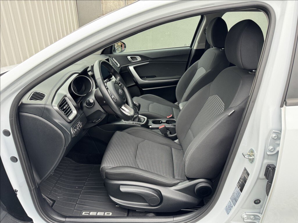 KIA Ceed Hatchback 998,0 73 kw