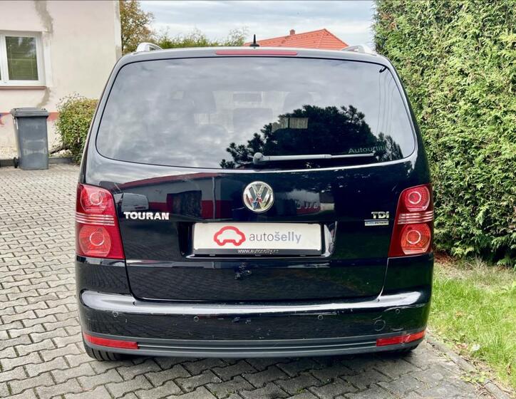 Volkswagen Touran 4
