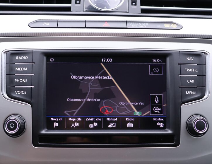 Volkswagen Passat Sedan 1,4 l 110 kw