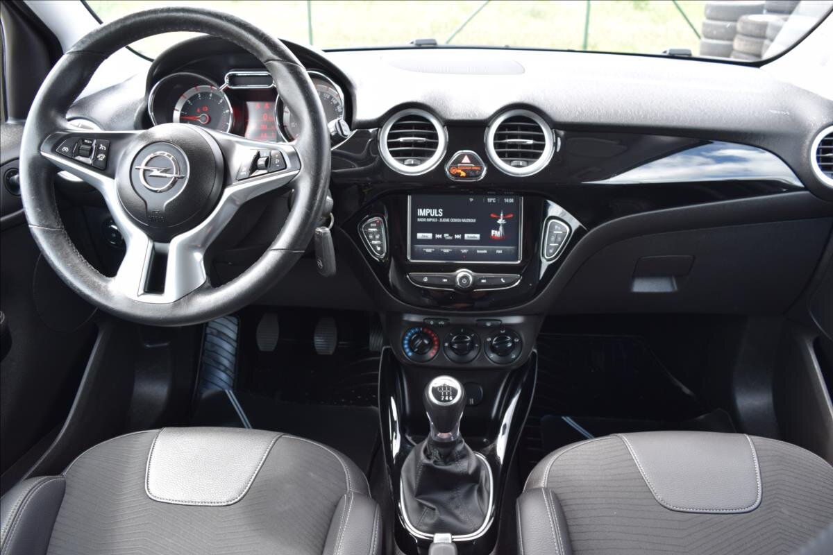 Opel Adam Hatchback 999,0 66 kw