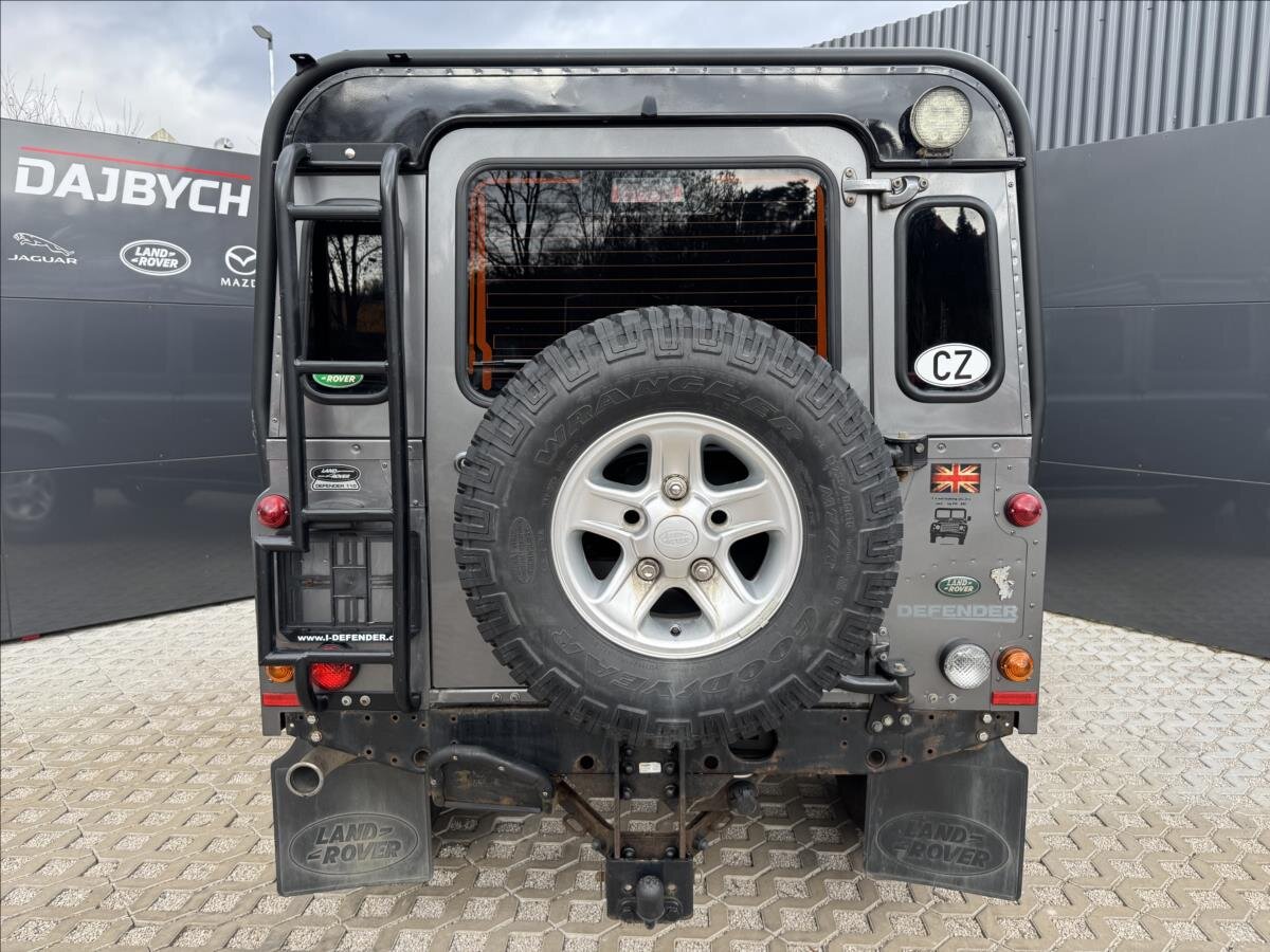 Land Rover Defender Skříň 2,2 l 90 kw