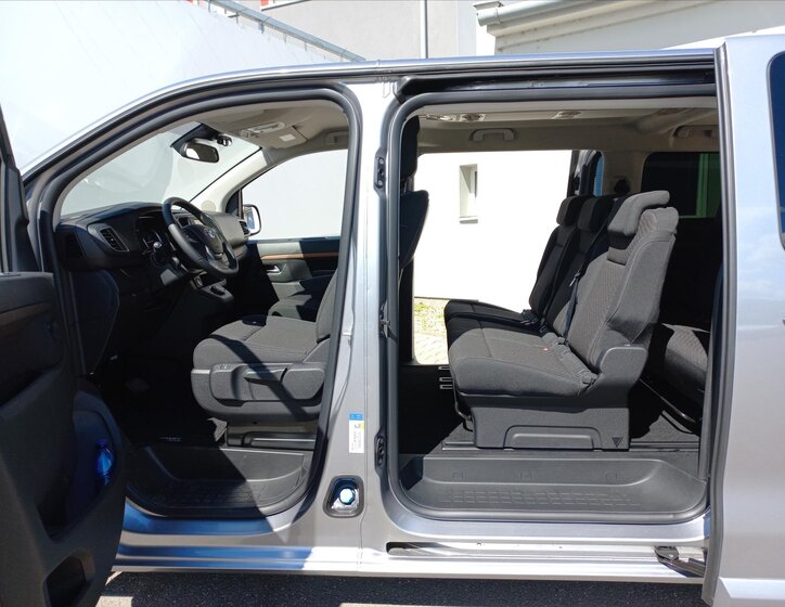 Toyota ProAce Verso 10