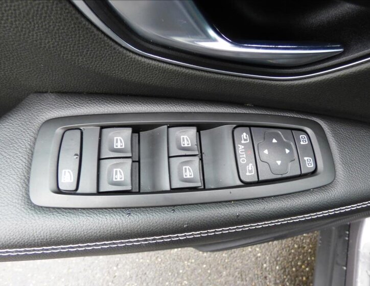 Renault Scénic MPV 1,5 l 81 kw