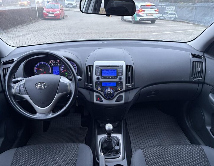 Hyundai i30 12
