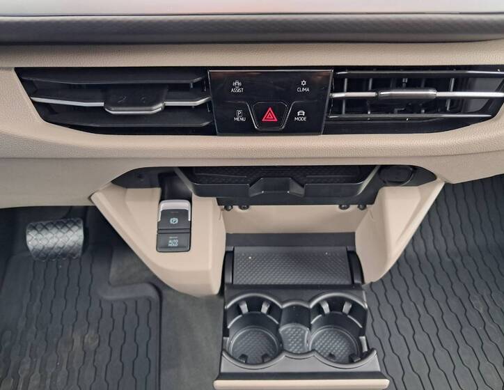 Volkswagen Multivan 15