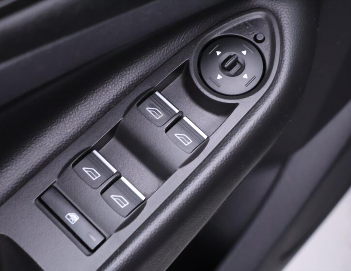 Ford Kuga SUV / Terénní 1,5 l 110 kw