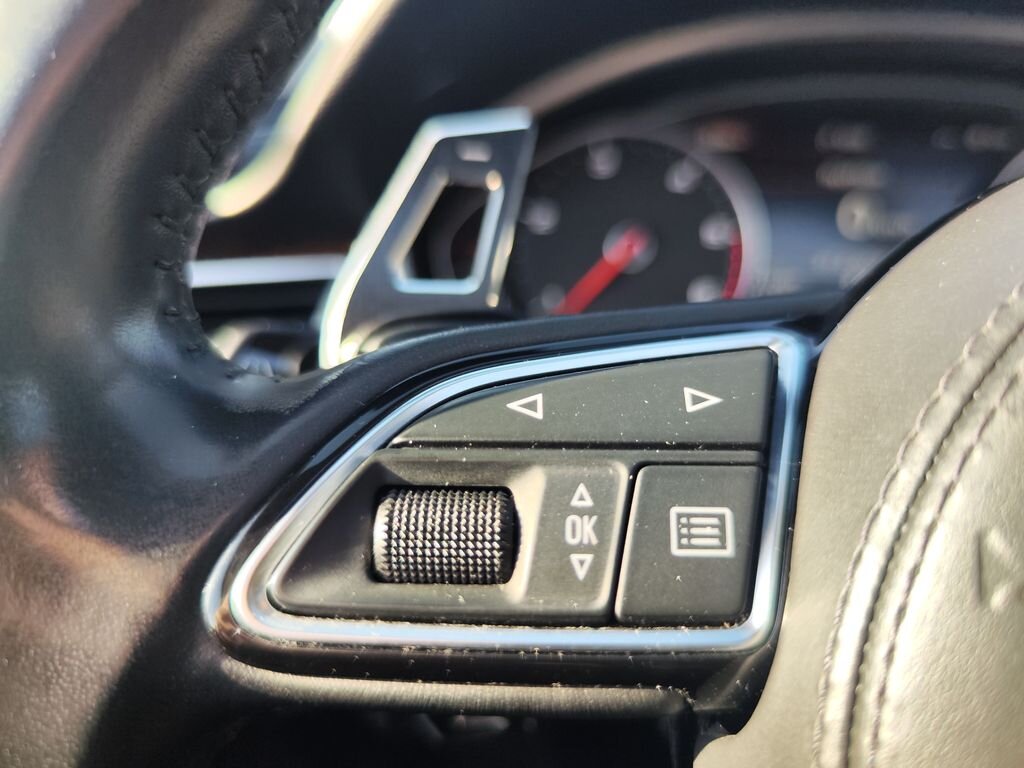 Audi A8 Sedan / Limuzína 3,0 l 190 kw