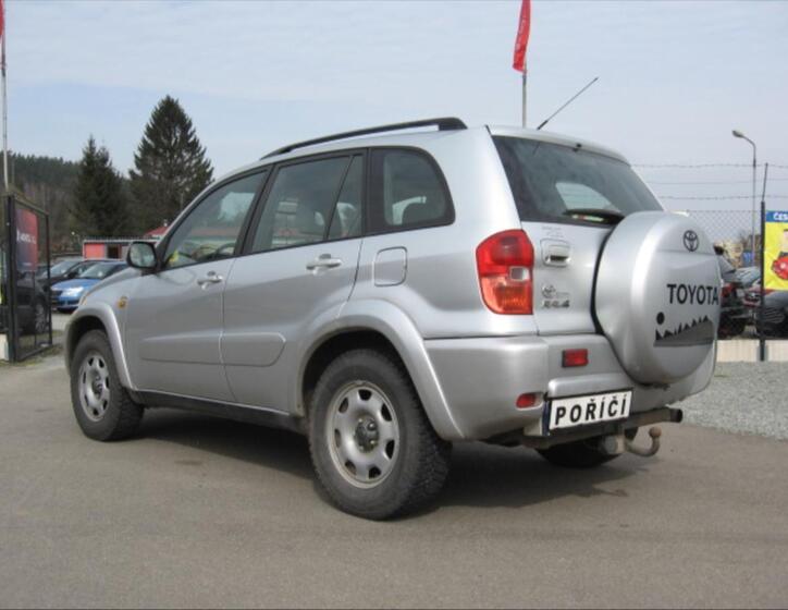 Toyota RAV4 5
