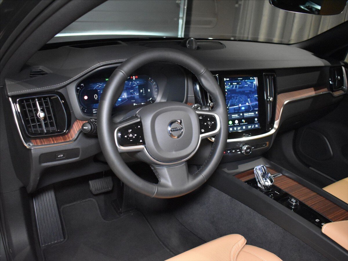 Volvo V60 Kombi 2,0 l 145 kw