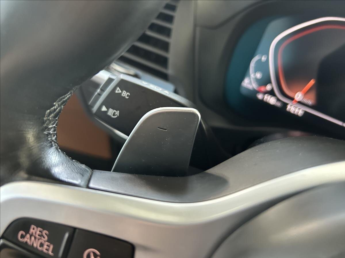 BMW X4 SUV / Terénní 2,0 l 140 kw