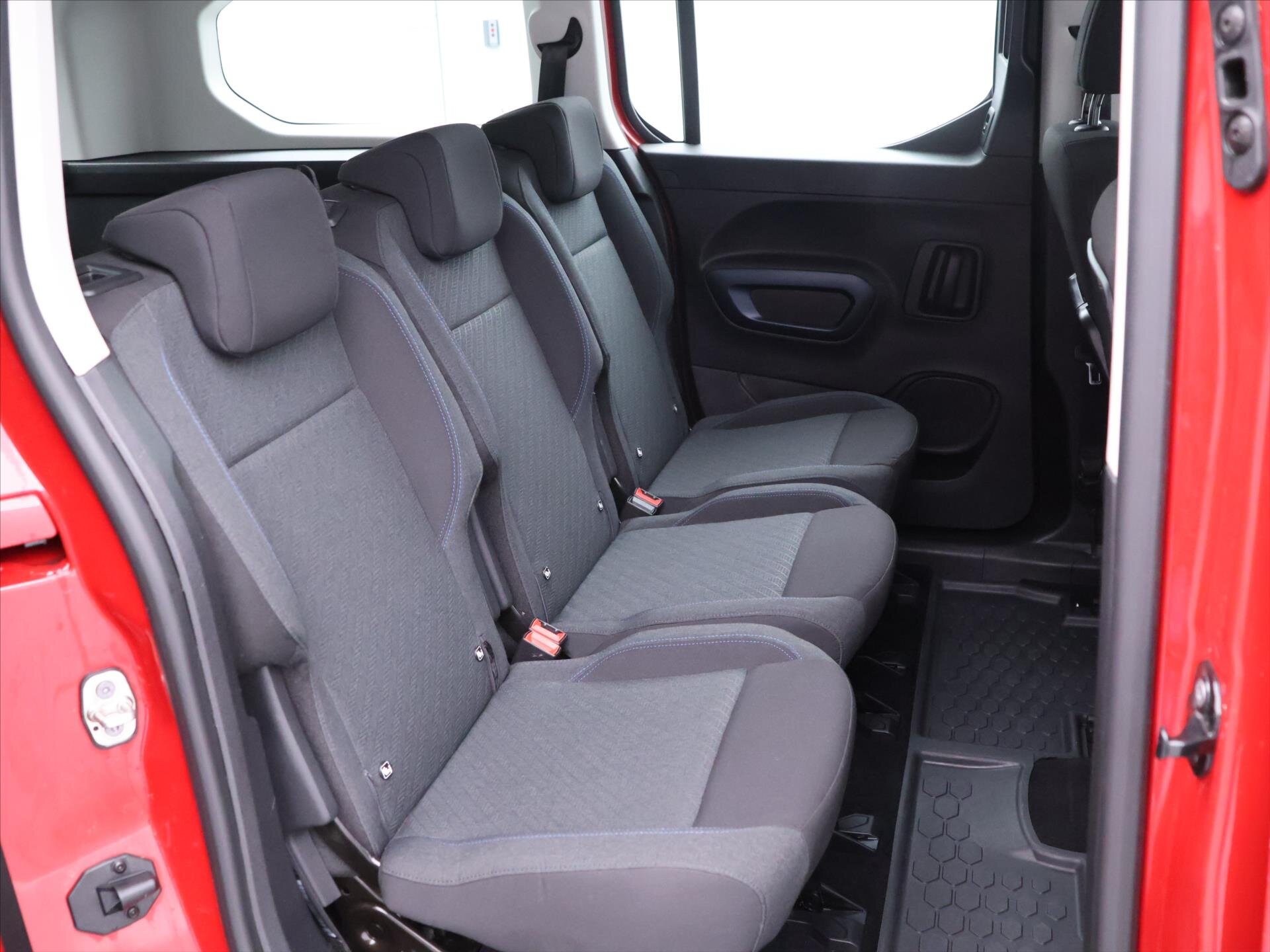 Peugeot Rifter MPV 1,5 l 96 kw