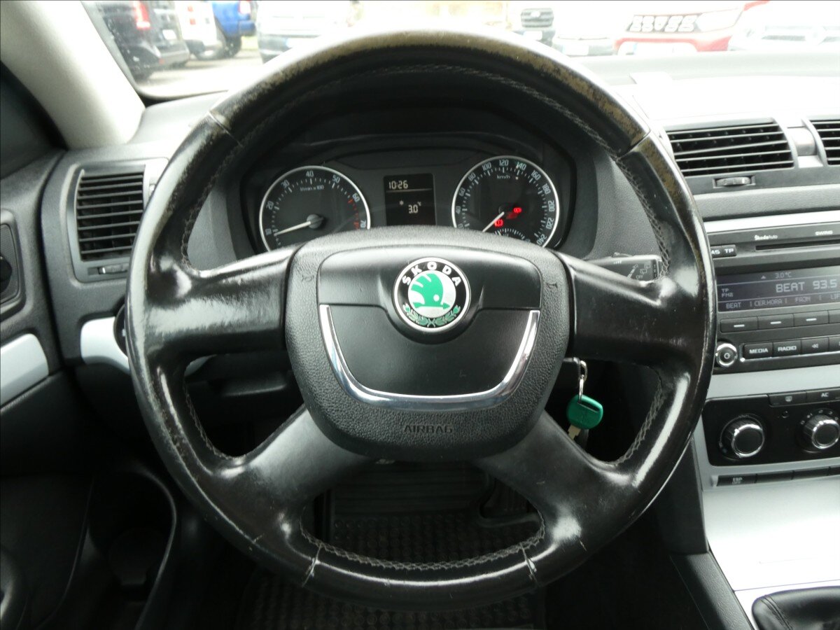 Škoda Octavia Sedan / Limuzína 1,6 l 75 kw