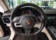 Porsche Panamera 6