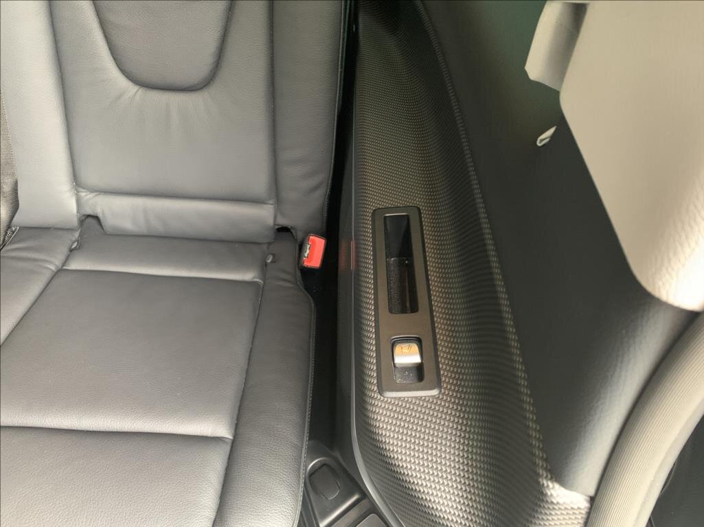 Mercedes-Benz Ostatní Ostatní 2,0 l 174 kw