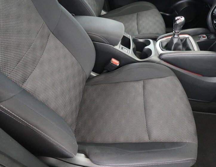 Nissan Qashqai SUV / Terénní 1,5 l 81 kw