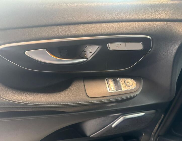 Mercedes-Benz Třídy V 11