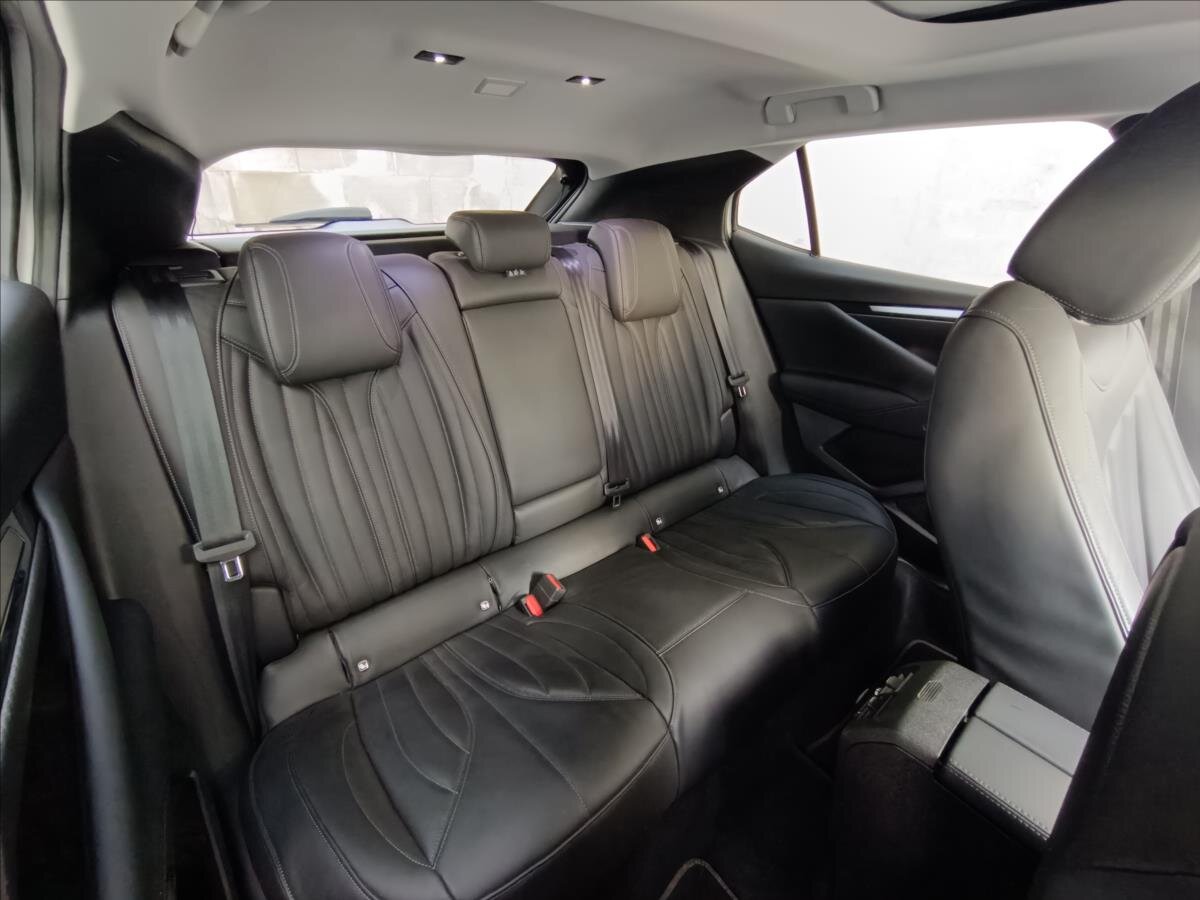 DS Automobiles DS4 Hatchback 1,6 l 133 kw