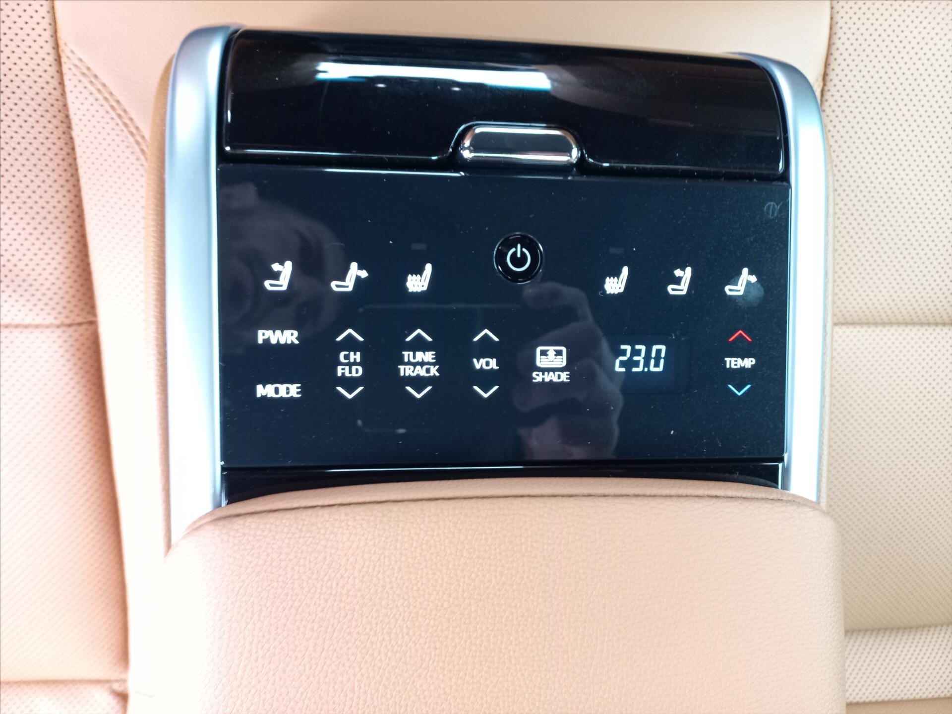 Toyota Camry Sedan / Limuzína 2,5 l 137 kw