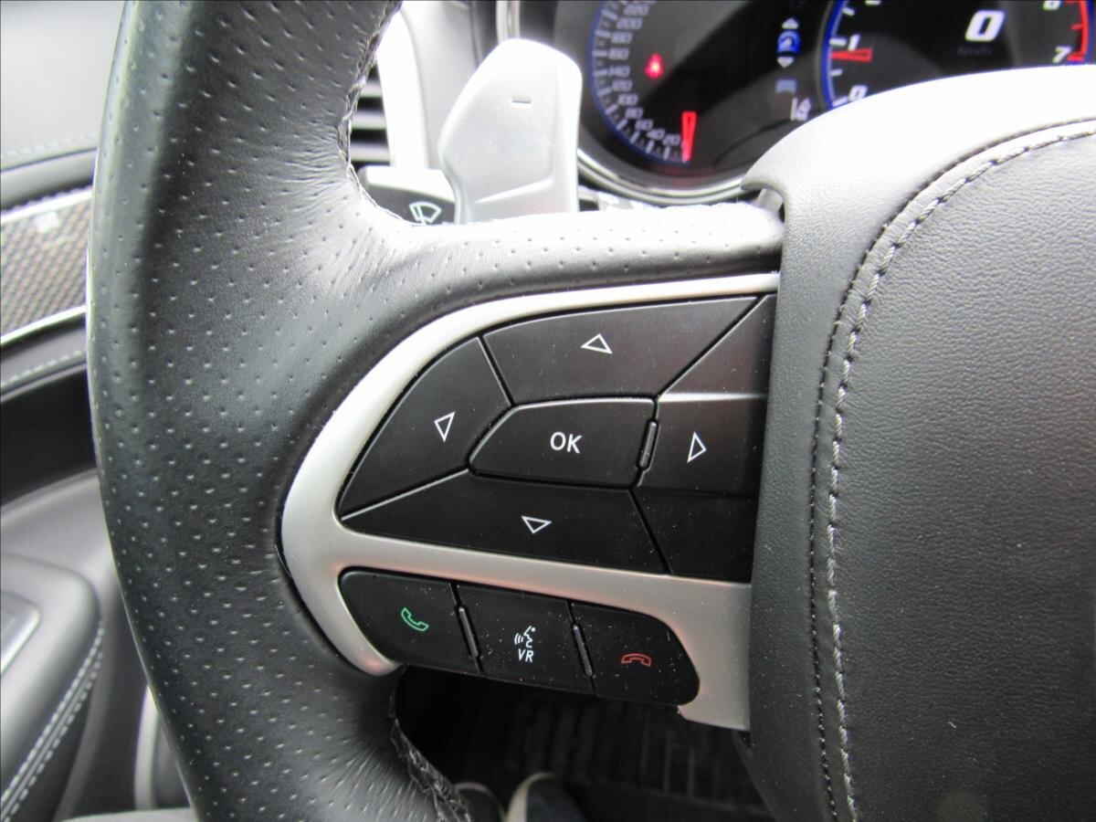 Jeep Grand Cherokee SUV / Terénní 6,2 l 527 kw