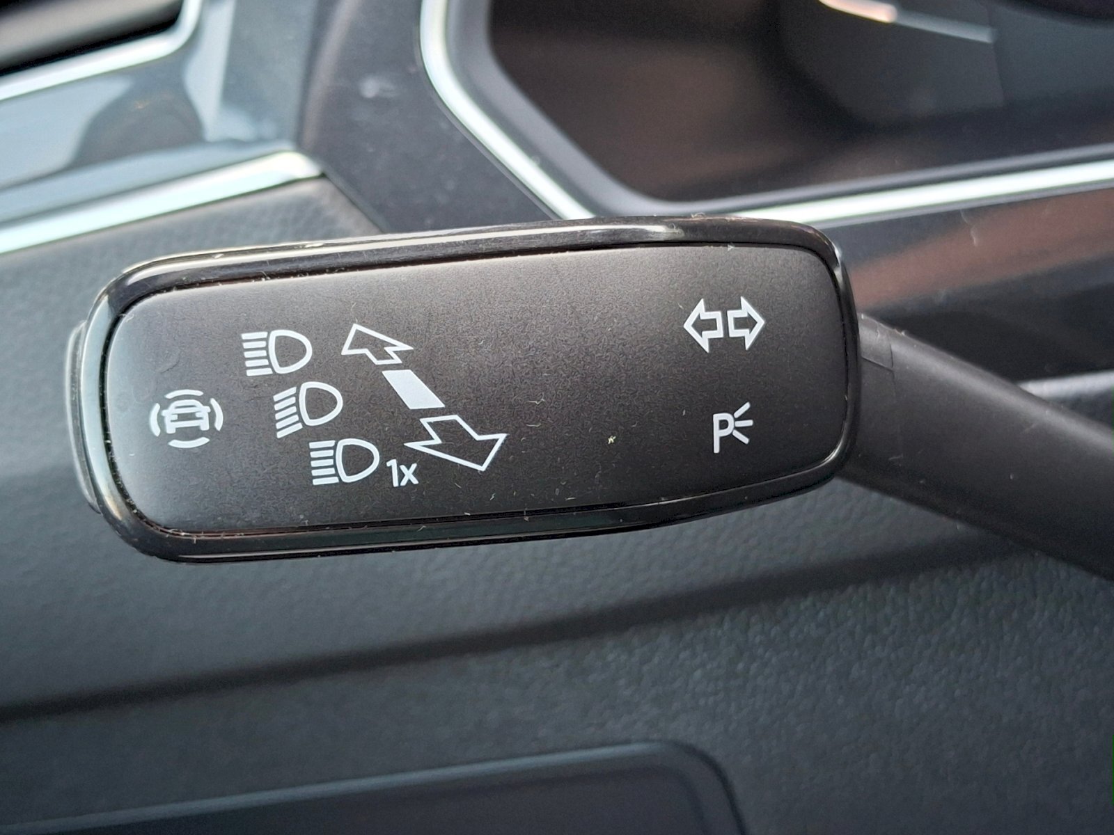 Volkswagen Tiguan SUV / Terénní 2,0 l 180 kw