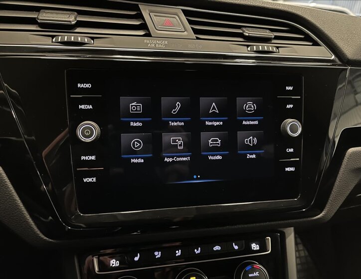 Volkswagen Touran MPV 1,5 l 110 kw